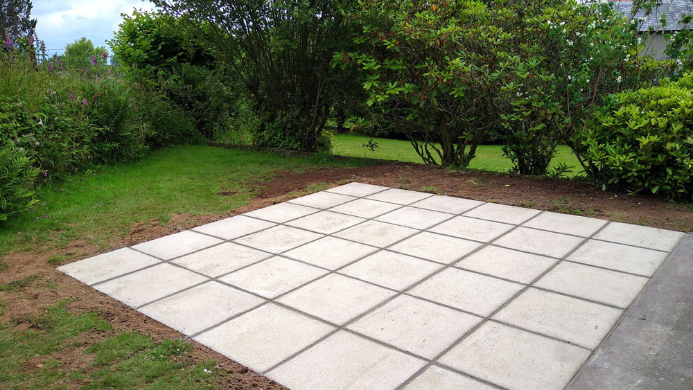 Patio slabs